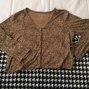 cheetah print american eagle shirt (barely worn)